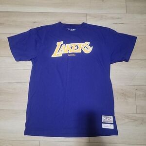 Mitchell-ness Men's Yellow and Purple T-shirt